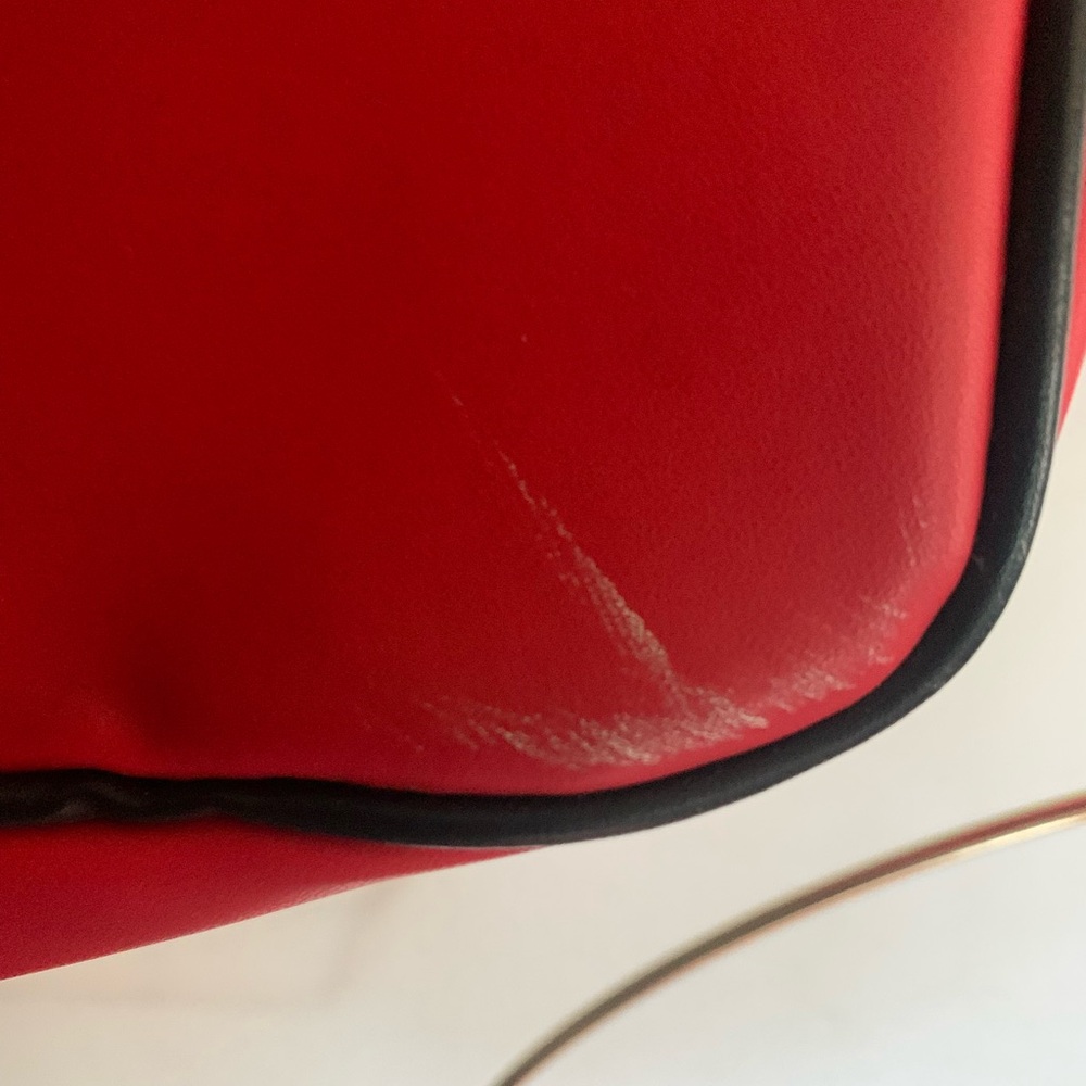 Beetlejuice Loungefly crossbody purse - Picture 5 of 6